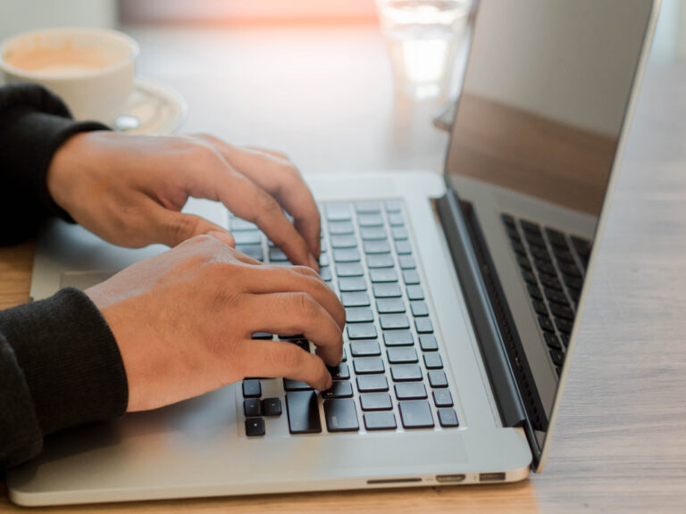 Saiba como escrever conteúdos fantásticos para blogs